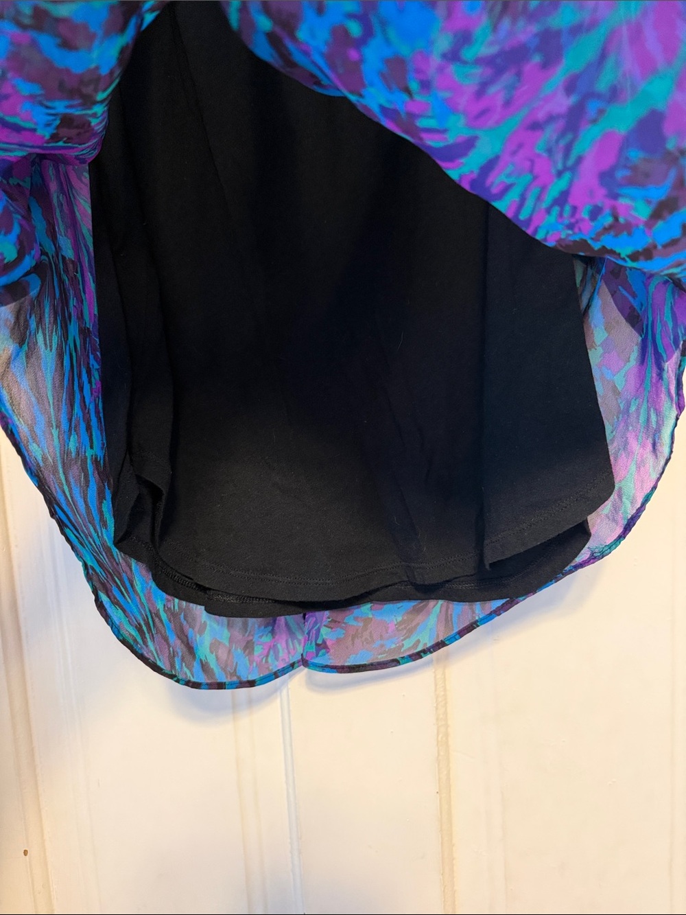 ✨ Express Abstract Sheer Overlay Flowy Top ✨ - Picture 4 of 6